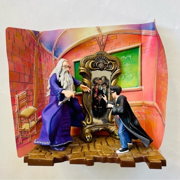 Mattel 2001 Harry Potter Classic Scenes Collection The Mirror of Erised 50255 - Picture 2 of 8